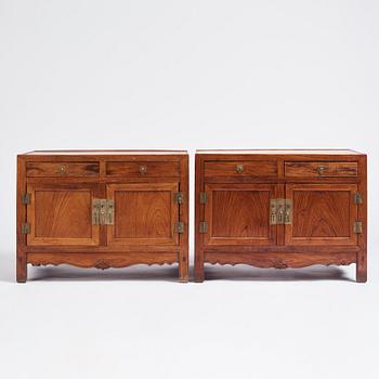 A pair of huanghuali cabinets, Qing dynasty.