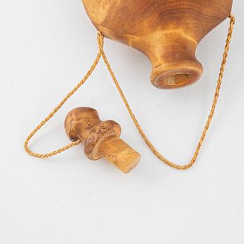 Thore Sunna, a birch and reindeer horn flask.