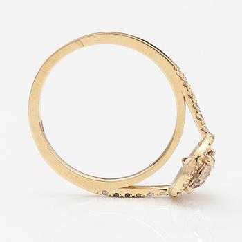 A 14K gold ring with diamonds ca. 1.02 ct in total. AIG certificate.