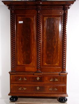 SKÅP, barockstil, delvis 1700/1800-tal.