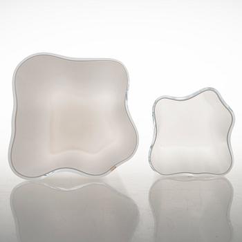 ALVAR AALTO, GLASSKULPTUR, "Aalto-blomman", fyrdelad, signerad Alvar Aalto Iittala 2000.