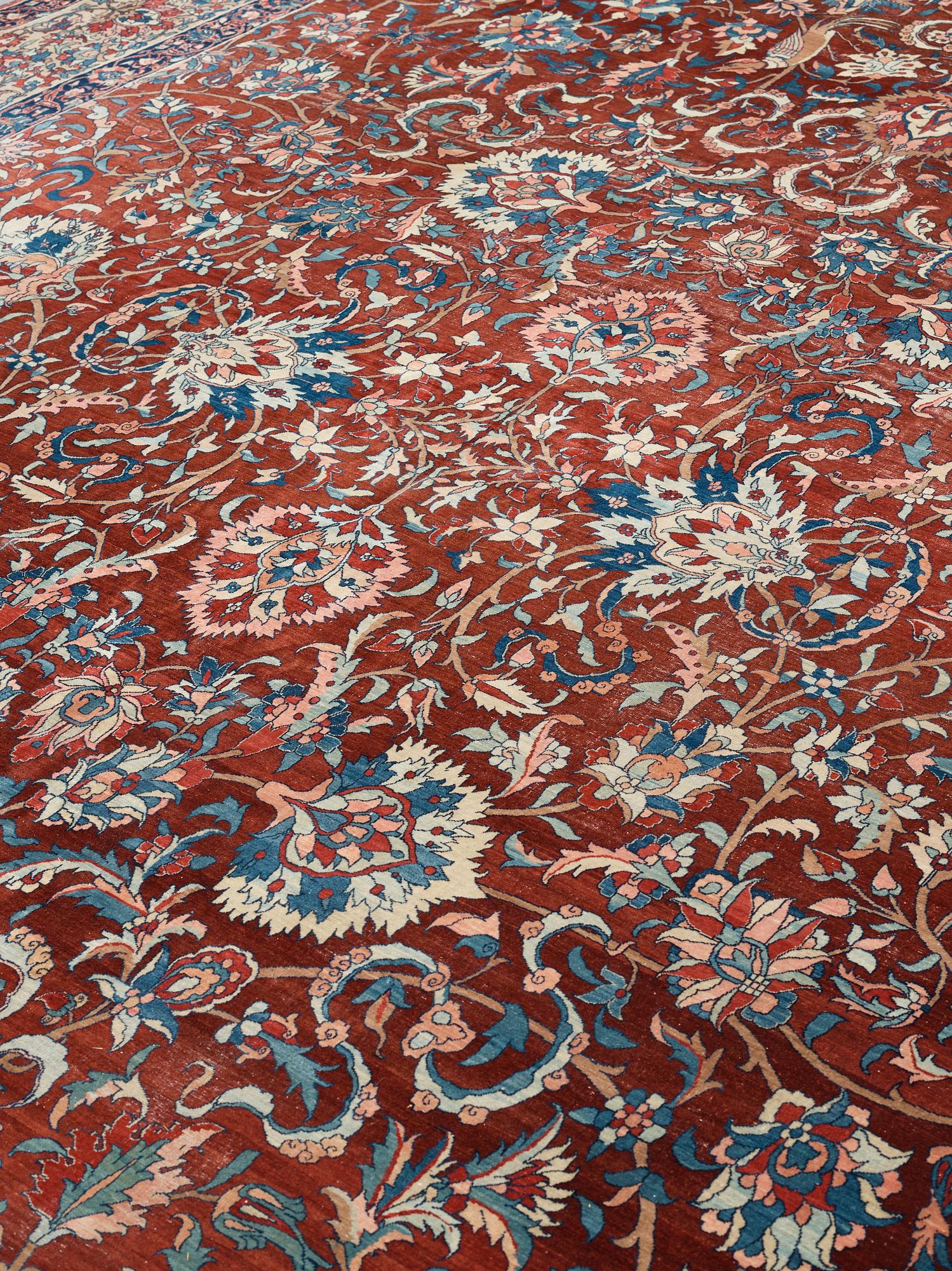 MATTO, an antique Esfahan, ca 480,5 x 350 cm.