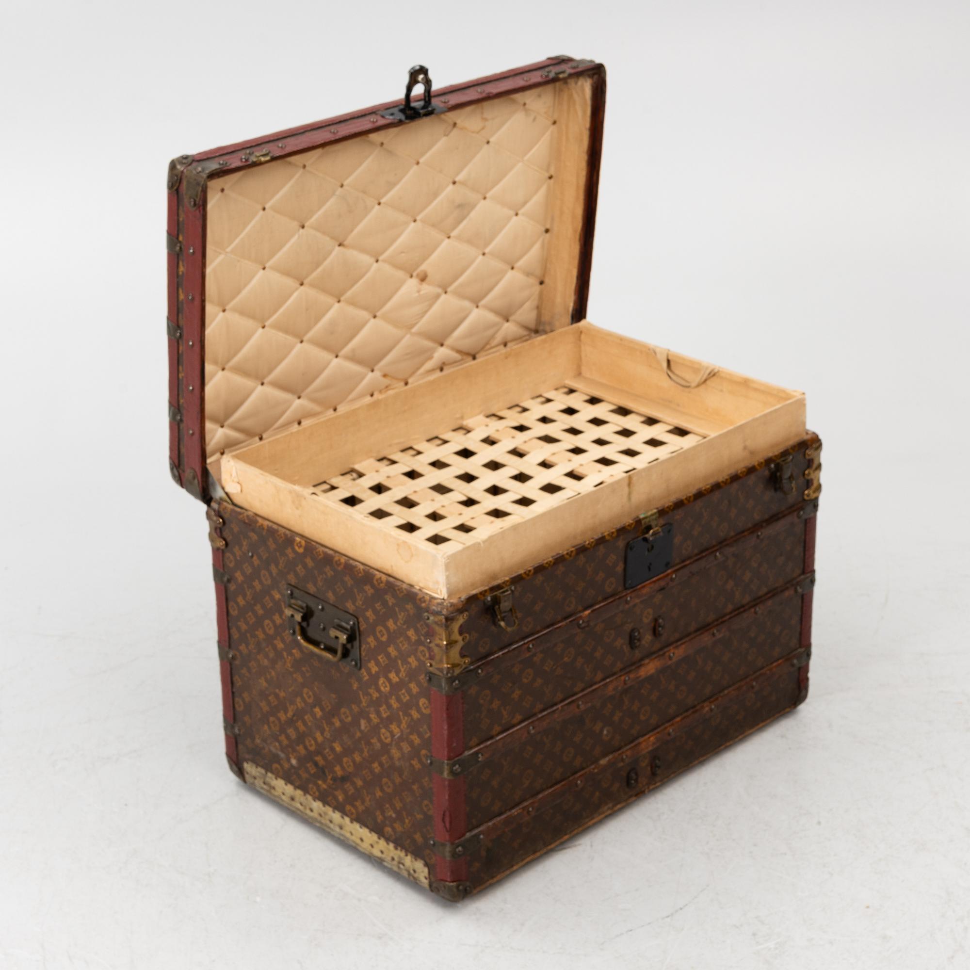 Louis Vuitton, Trunk, circa 1900.