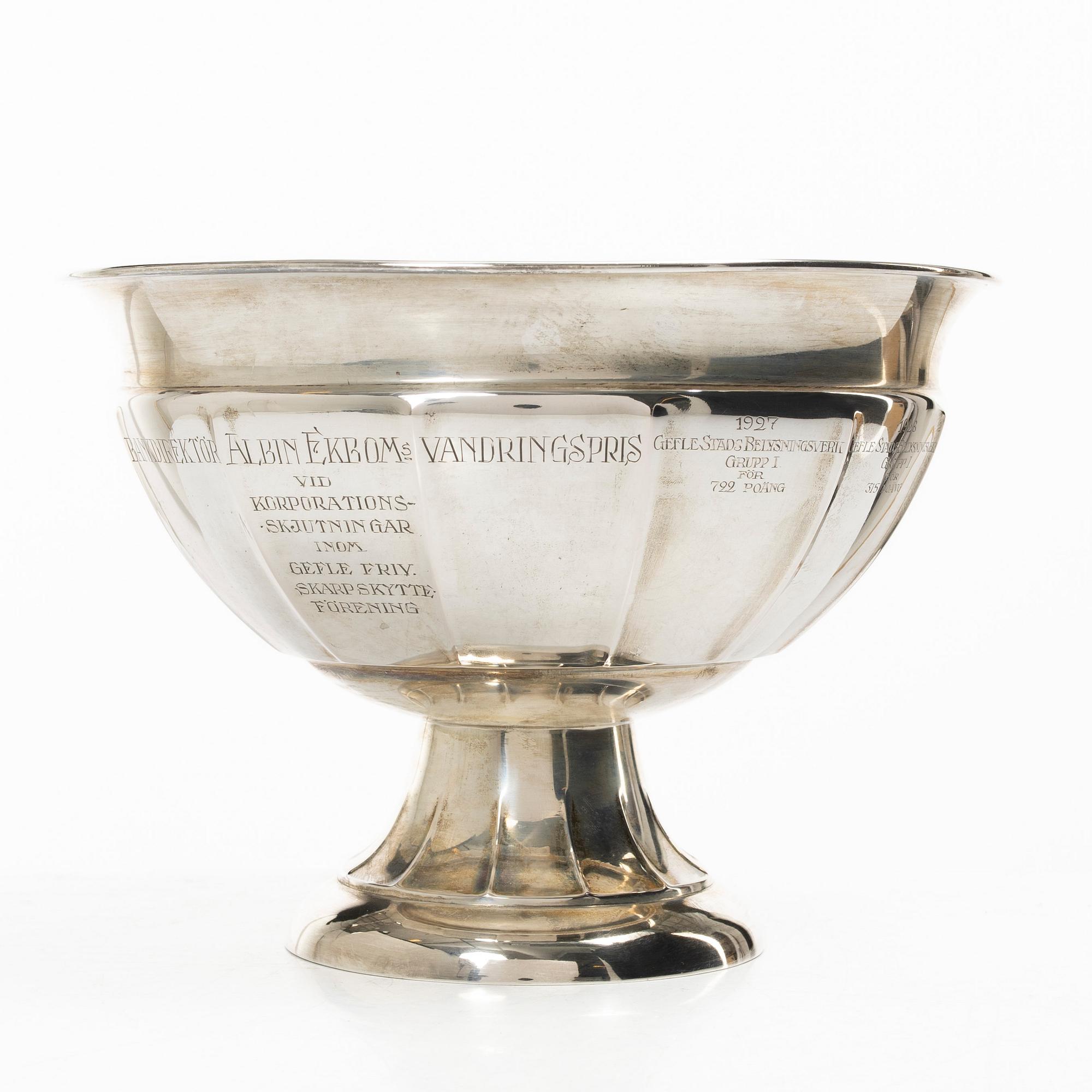 A Swedish silver bowl, mark of AU Wahlberg, Gävle 1916.