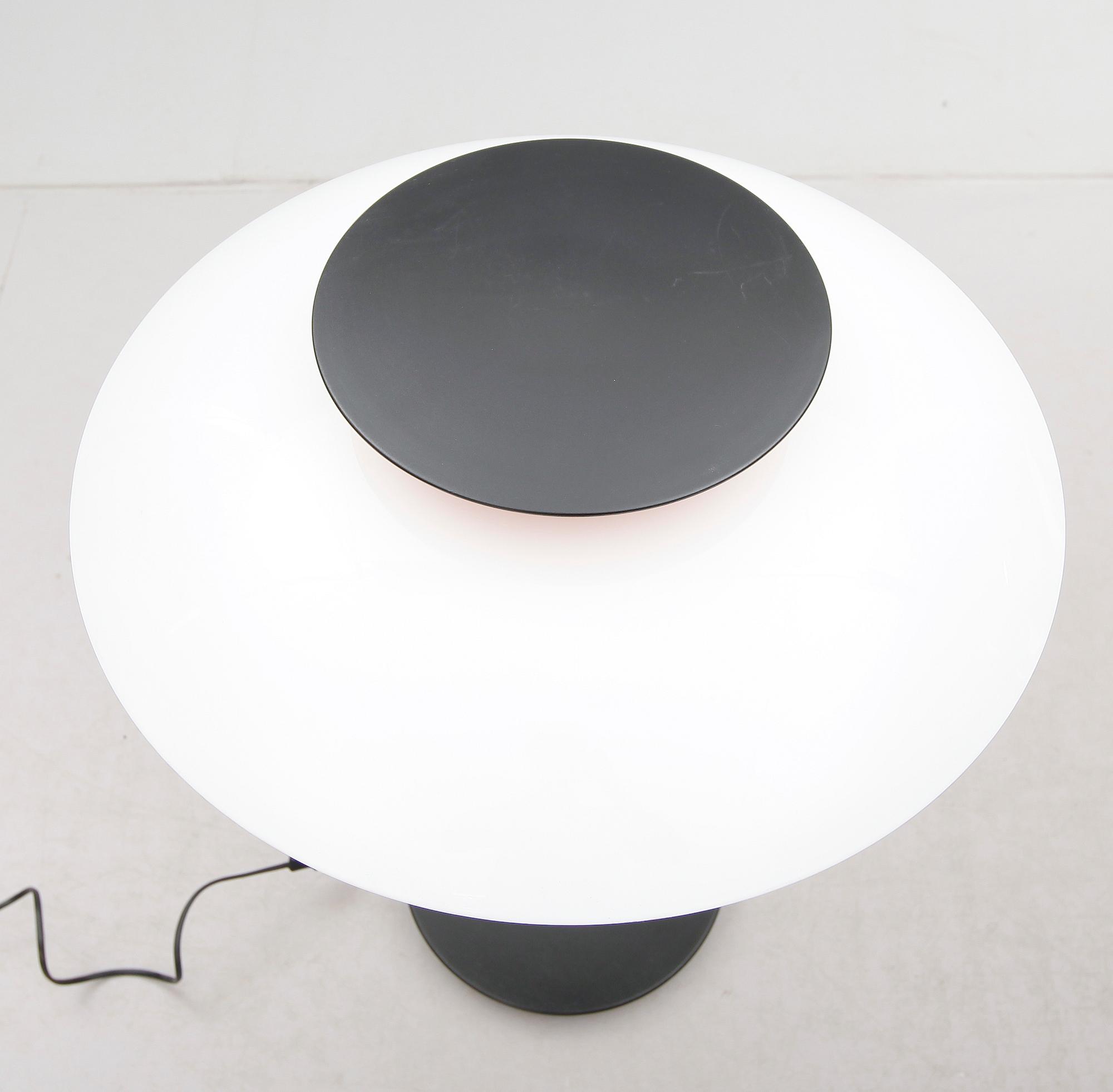 BORDSLAMPA, PH-80, Poul Henningsen.