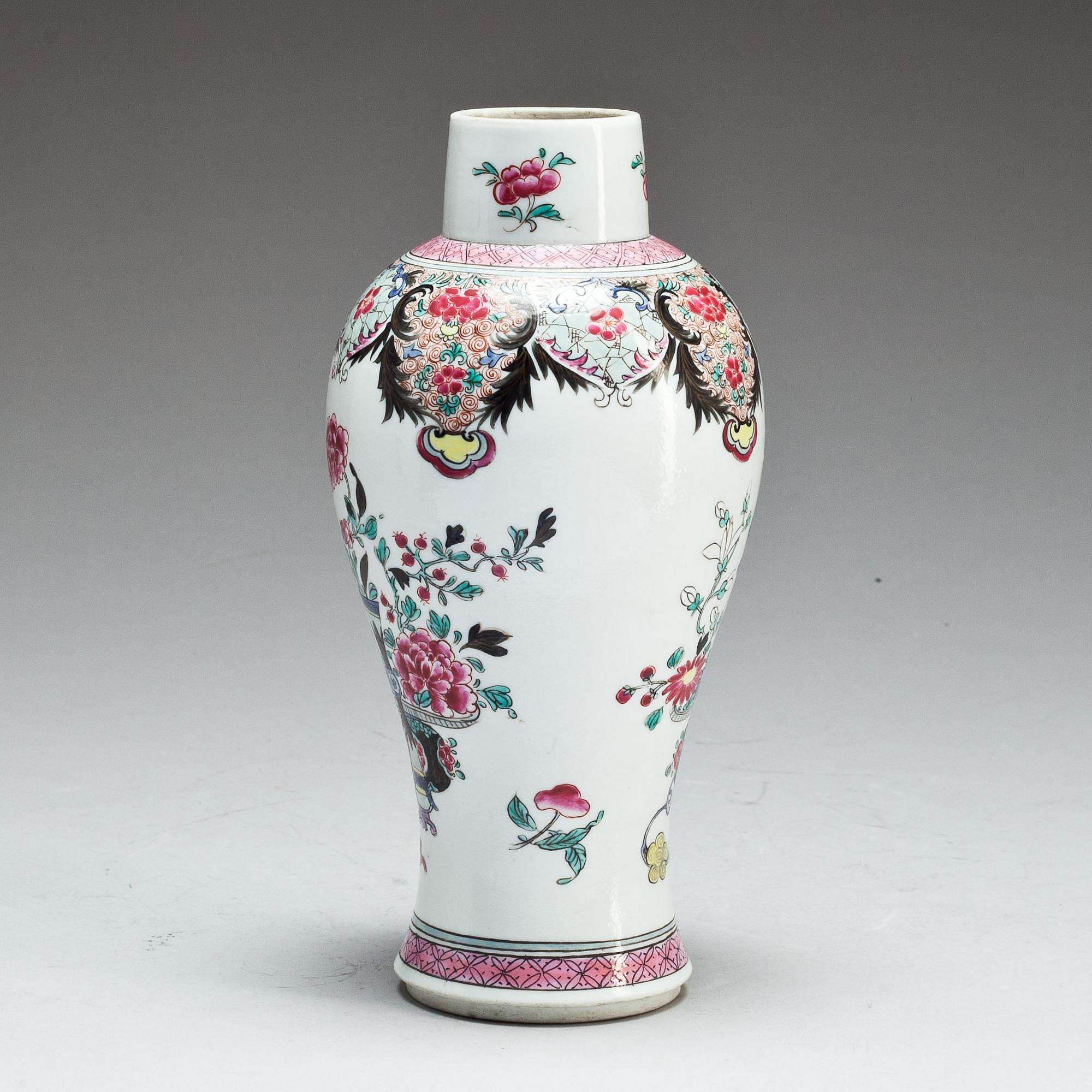 VAS, porslin, Samson, omkring 1900.