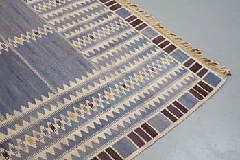Barbro Nilsson, a carpet, "Salerno blå", flat weave, ca 312 x 201,5-205,5 cm, signed AB MMF BN.