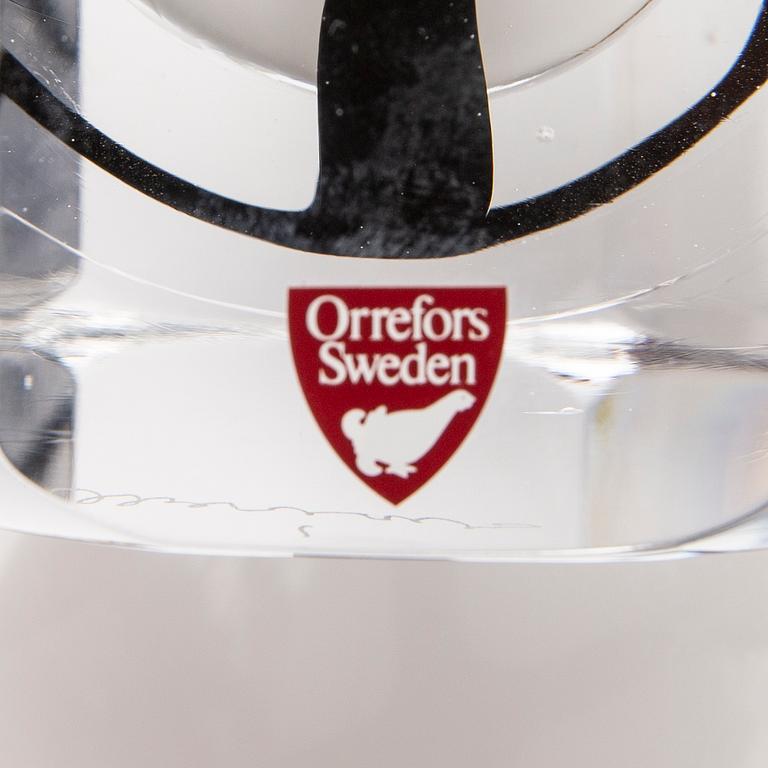 Olle Alberius, Vase, "Arrow", Orrefors Gallery, 1990.