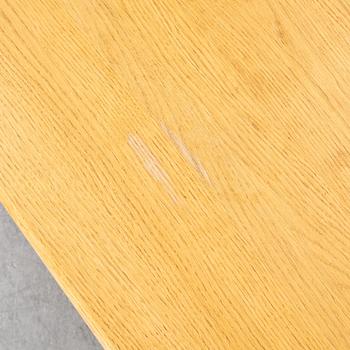 Hans J. Wegner, dining table, Carl Hansen & Son, Denmark, 2006.