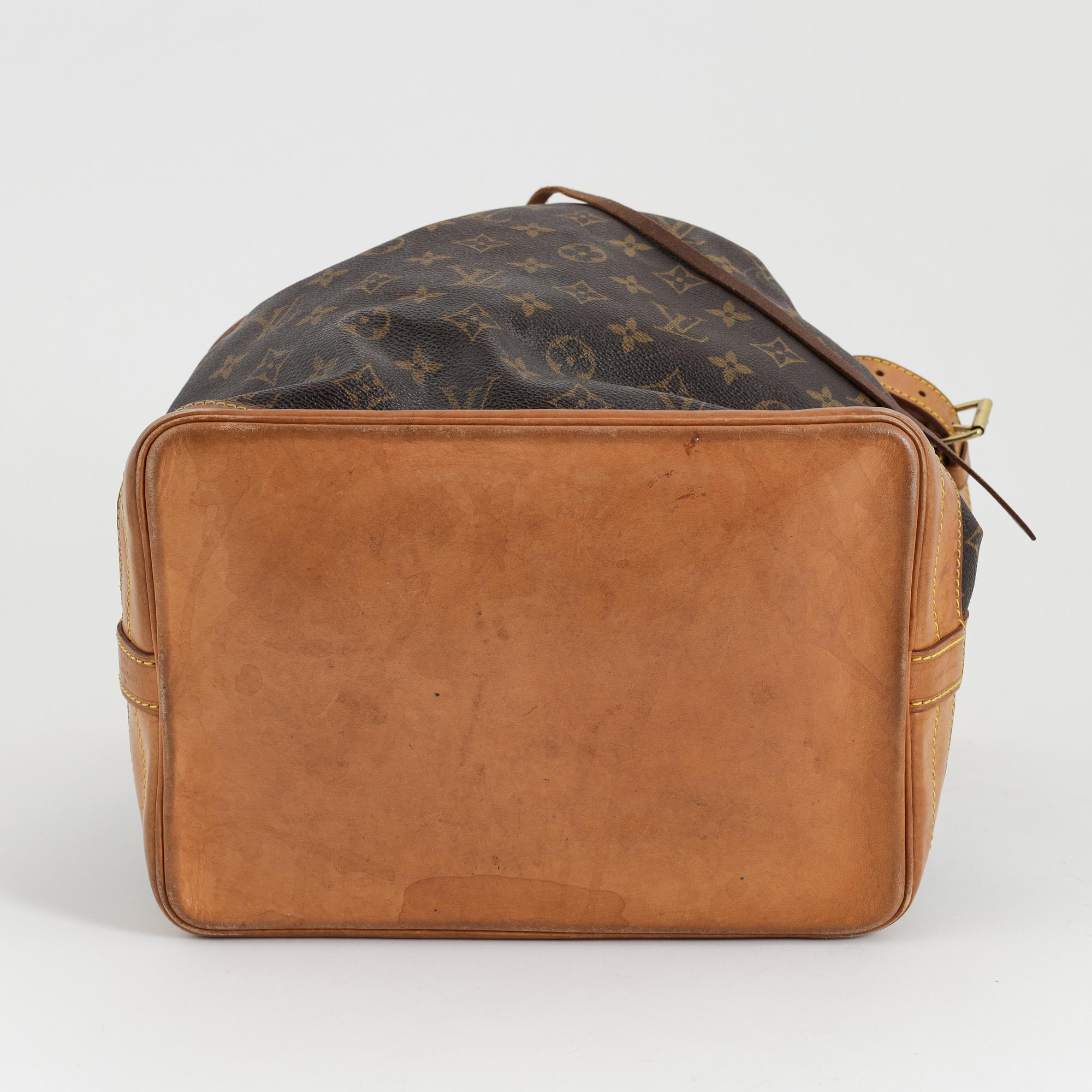 Louis Vuitton, a monogram canvas 'Noé' handbag, 1999.