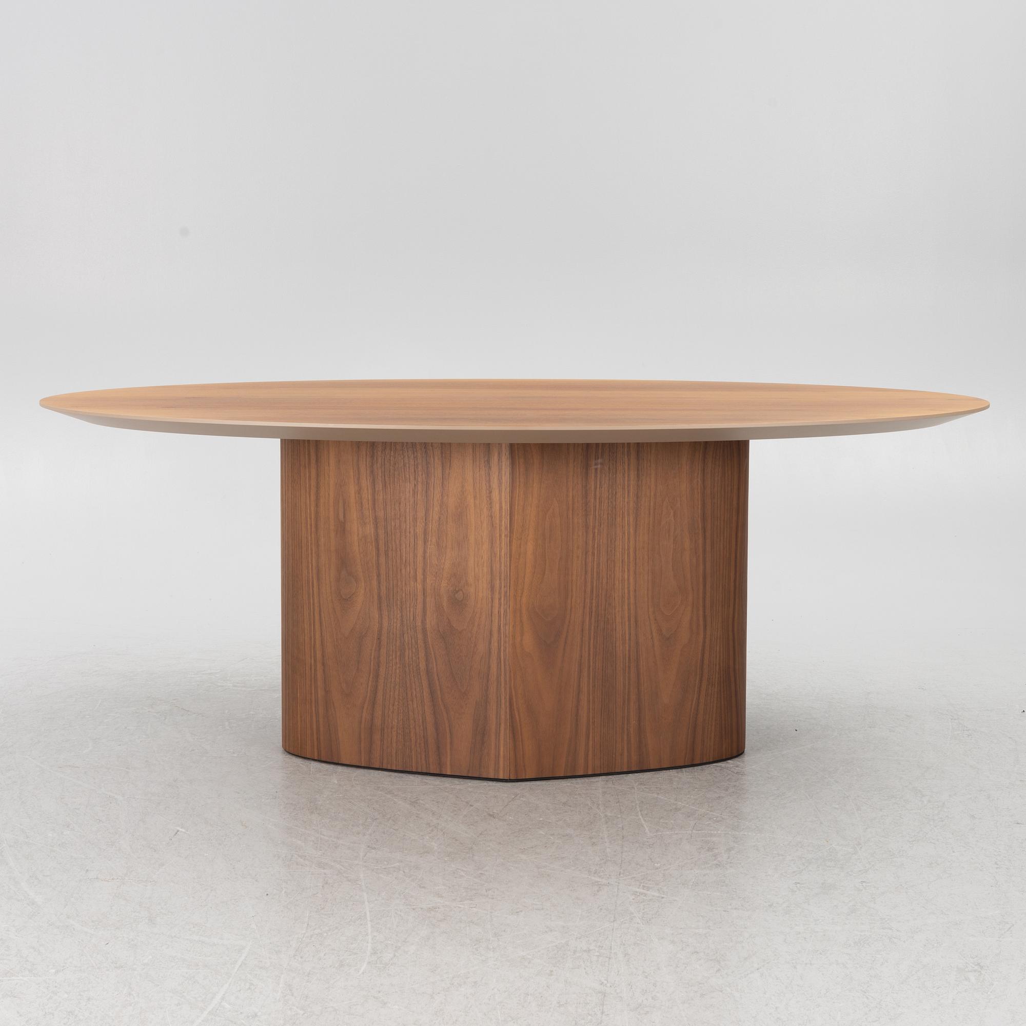Miniforms, "Monoplauto Oval Dining Table", contemporary.