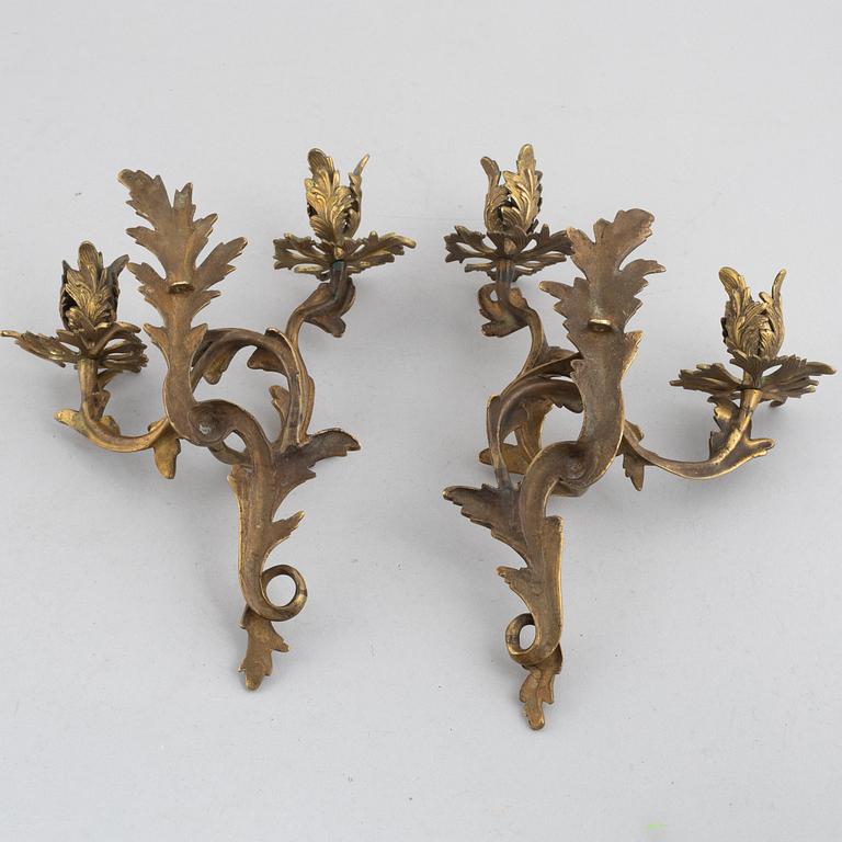 Appliquer, ett par, rokokostil, tidigt 1900-tal.