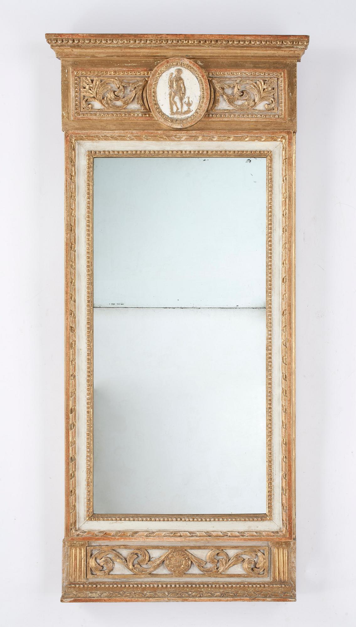 SPEGEL, sengustaviansk, omkring 1800.