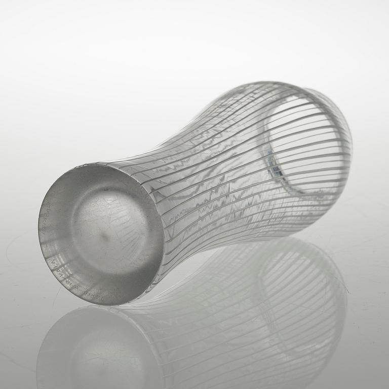 TAPIO WIRKKALA, VAS, glas, "Fölfot" 3215, signerad Tapio Wirkkala Iittala.