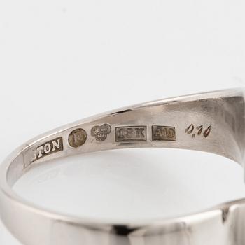 Brilliant cut diamond Alton ring.