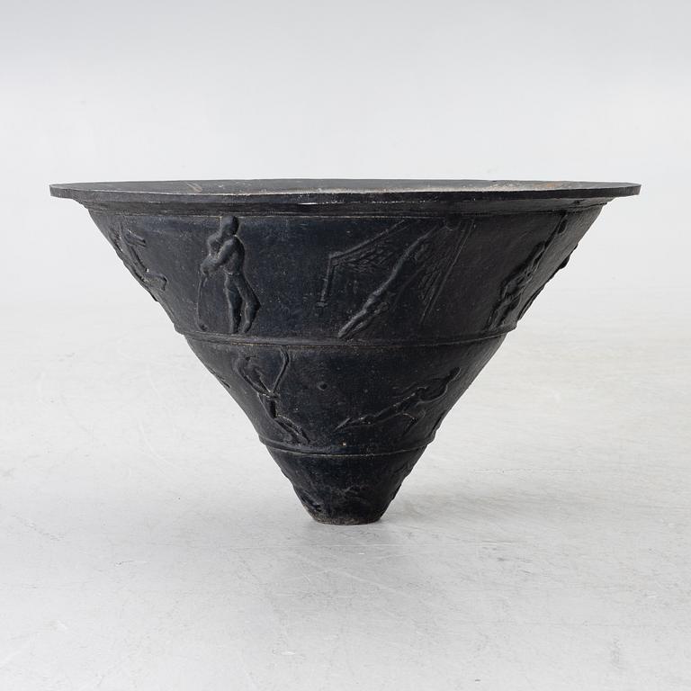 Rolf Bolin, garden urn 'Sporturnan' by Näfveqvarn, Sweden post 1925.