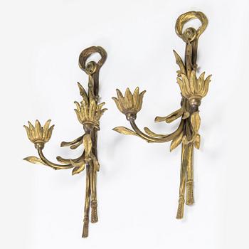 A pair of wall appliques, first half of the 20th century.