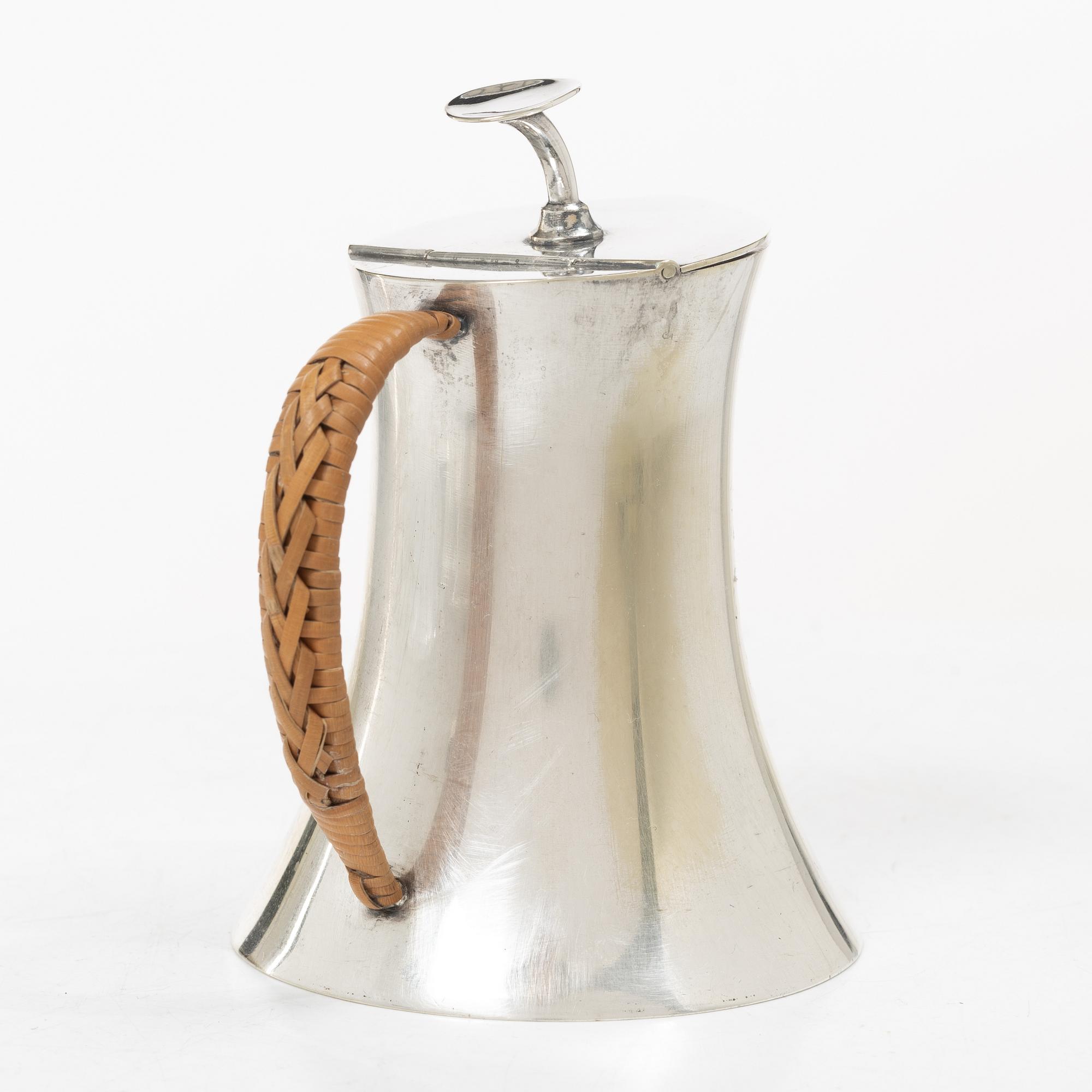 Bowl and cigarette case, silver, with accompanying nickel silver jug.