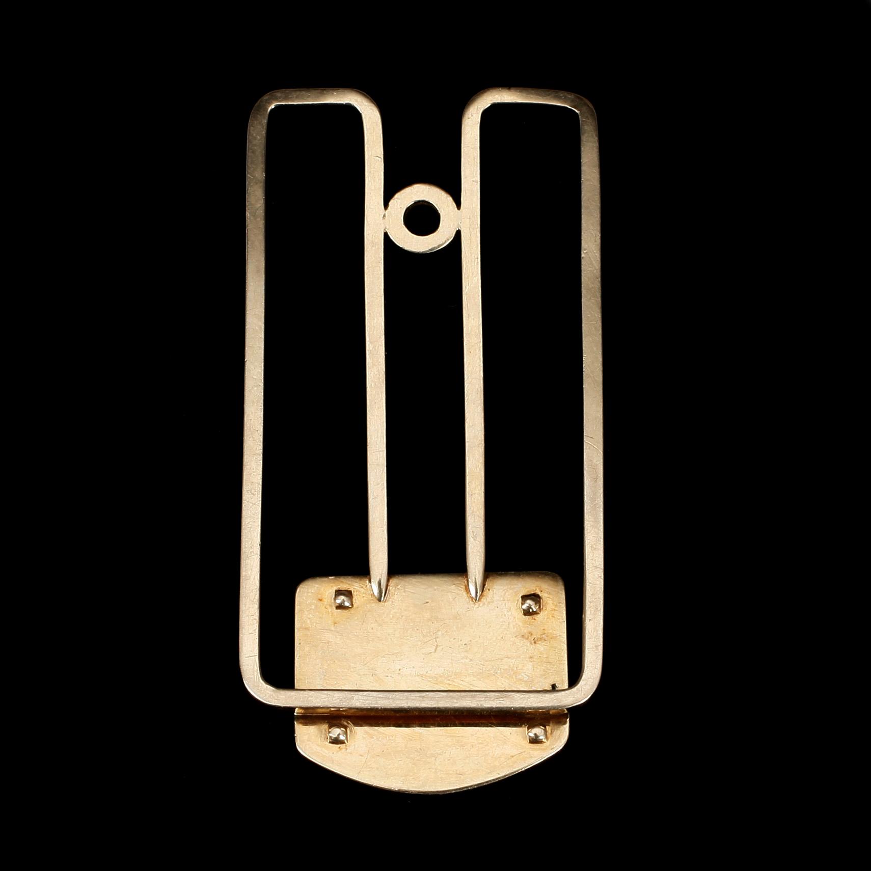 SEDELKLÄMMA, 18k guld, monogram "JHC" med åttkantslipade diamanter. Vikt 28g.