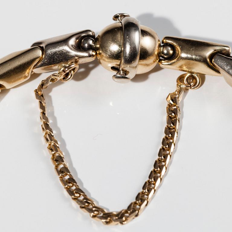 ARMBAND, 14K guld, finska kontrollstämplar 2000. Vikt 13,7 g.