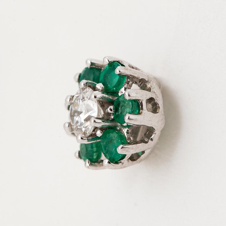 CLUSTER EARRINGS,  with diamonds and emeralds.