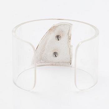 A sterlingsilver and acrylic bracelet "Alato". Lapponia 1988.