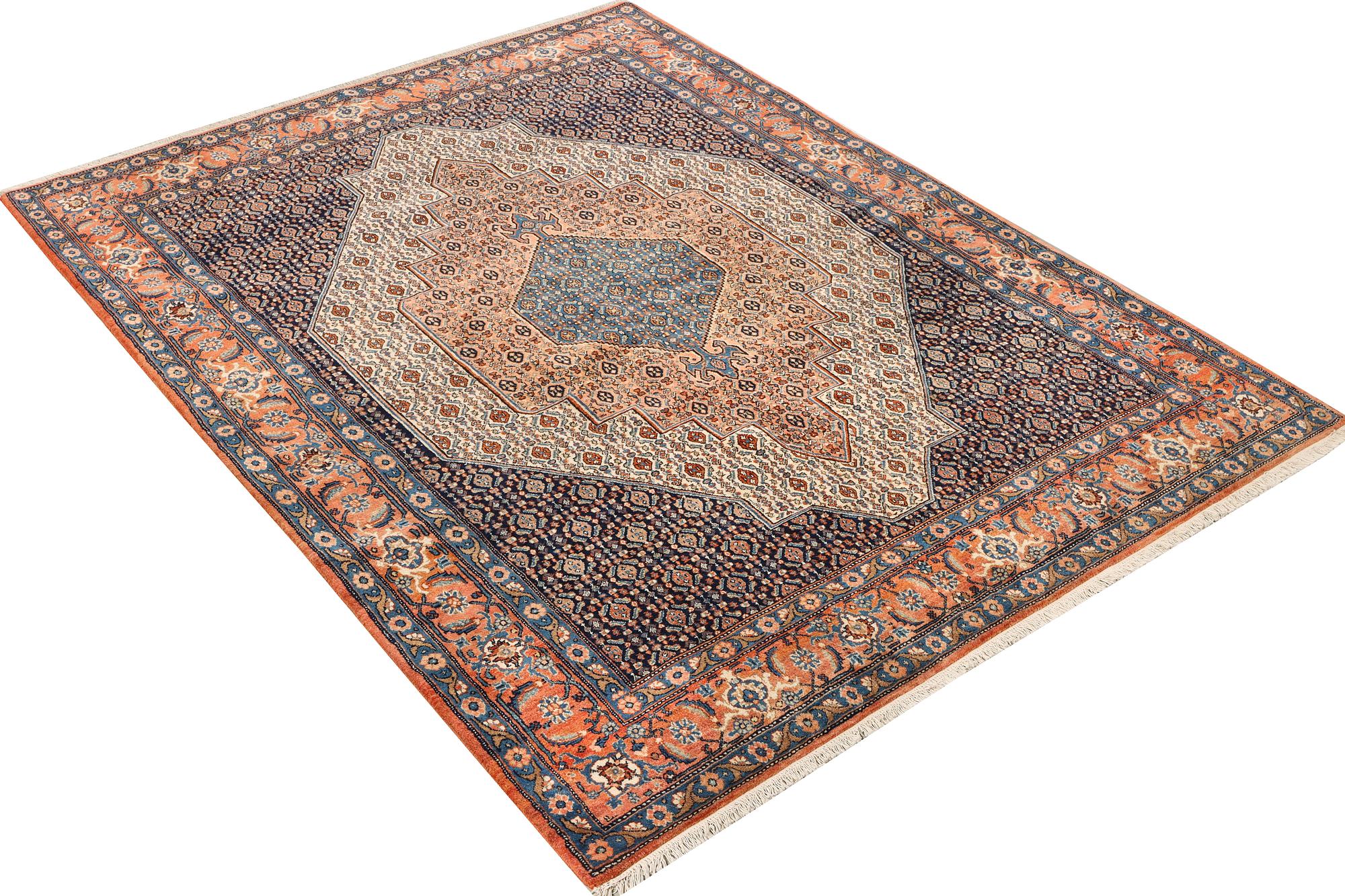 Matta, Antik Senneh, ca 221 x 170 cm.
