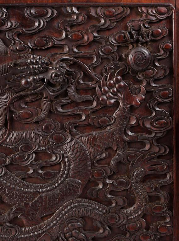 A large Imperial Hongmu compound cabinet, Qingdynasty, 19th century.