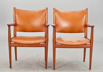 KARMSTOLAR, ett par, "JH-513", Hans J. Wegner, Johannes Hansen.