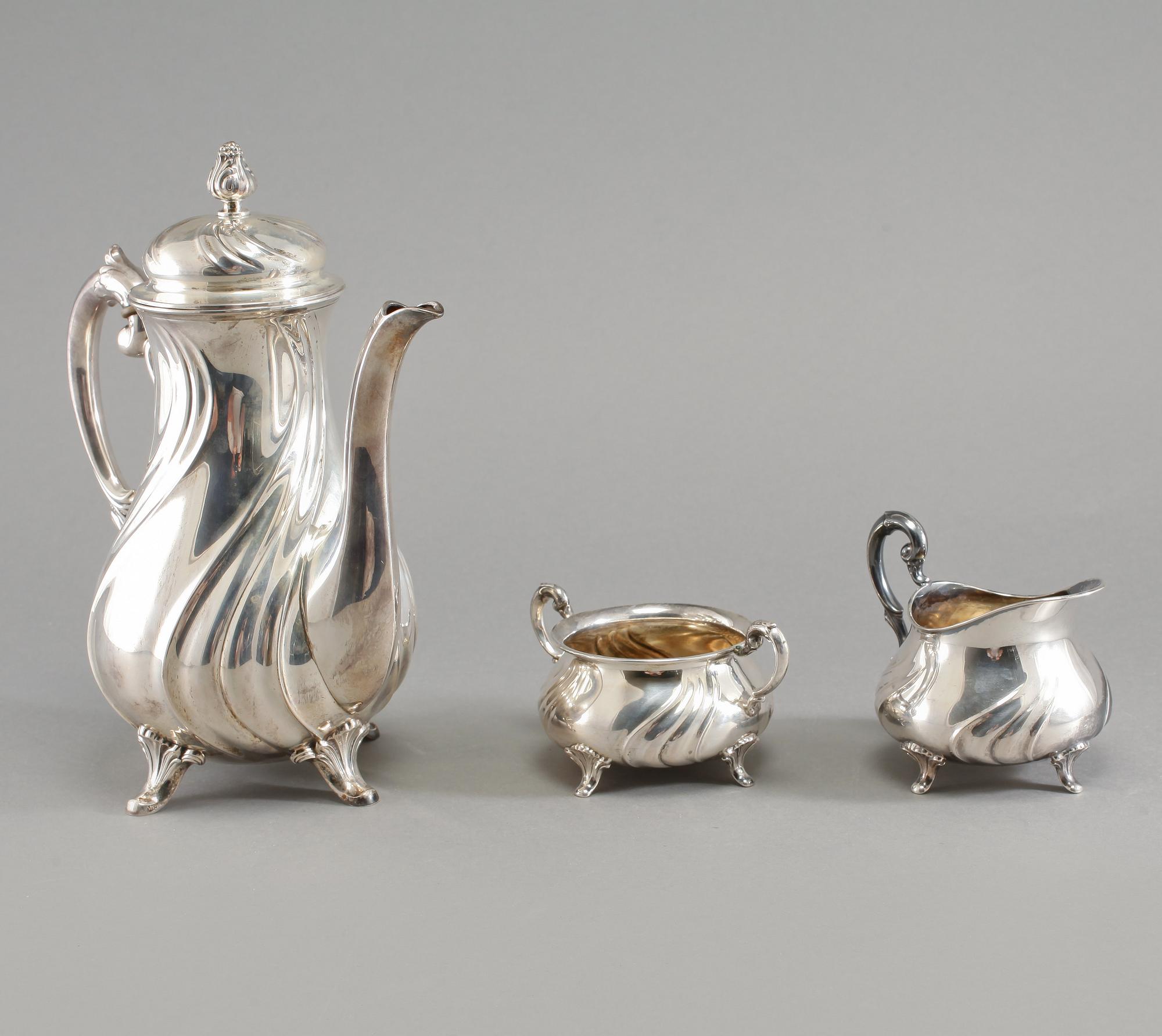 KAFFESERVIS, 3 delar, silver, rokokostil, Gottlieb Kurz, Tyskland, 1900-talets början, vikt 899 gram.