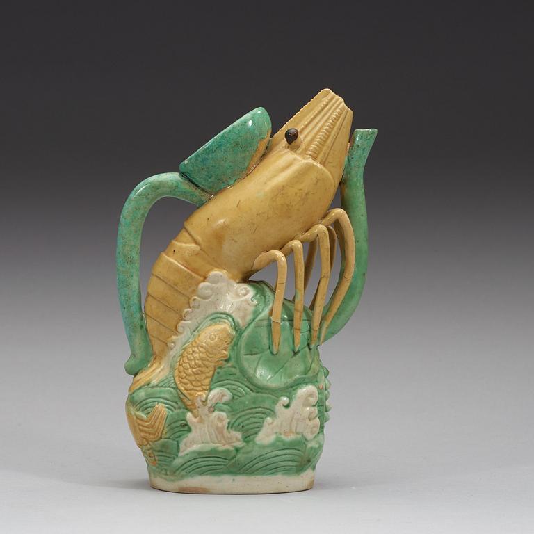 A bisquit langouste wine ewer, Ming dynasty, Wanli (1368-1644).