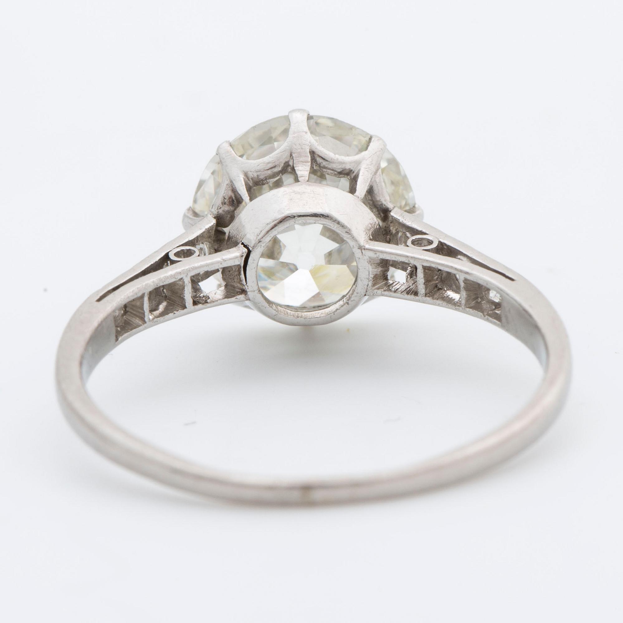 A ca 2.30 old-cut diamond ring.