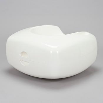 Eero Aarnio, "Soap-tuoli" Artekno, signeerattu Eero Aarnio, 2010.