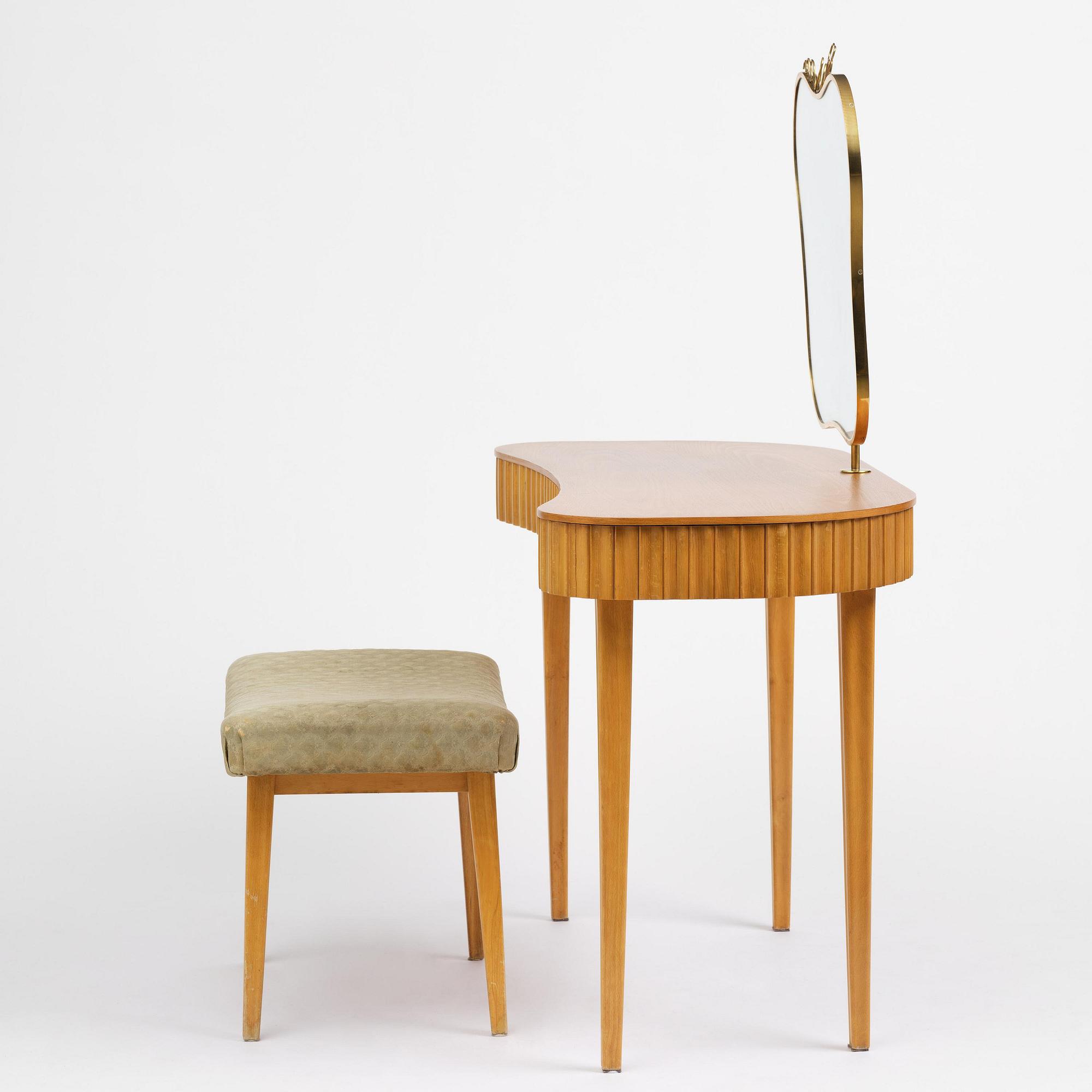 Einar Dahl, a vanity table with stool, cabinetmaker Hjalmar Wikström, for the Stockholm Crafts Association, ca 1939.