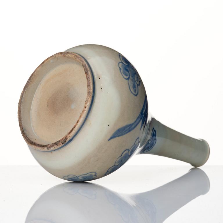 A blue and white Korean vase, Joseon (1392–1894).