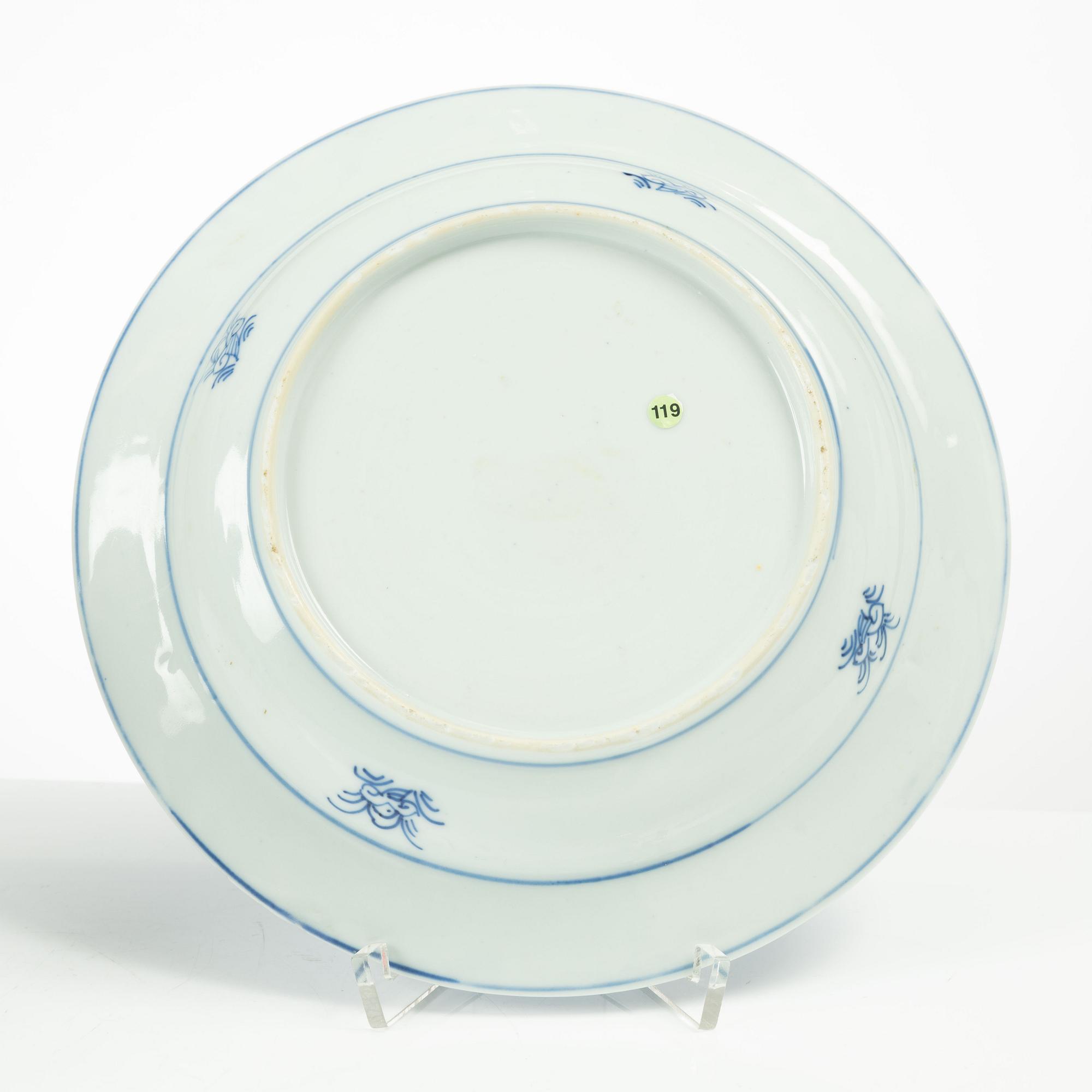 Two Chinese blue and white porcelain plates, Qing dynasty, early 18th century.