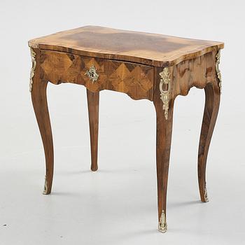 DAMARBETSBORD, rokoko, 1700-1800-tal.