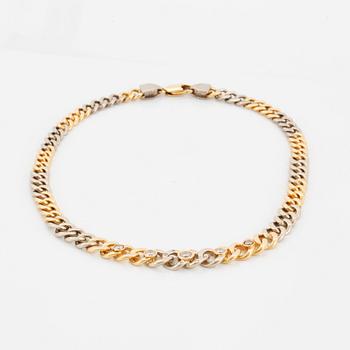 Collier, 18K vitguld och rödguld med briljantslipade diamanter.