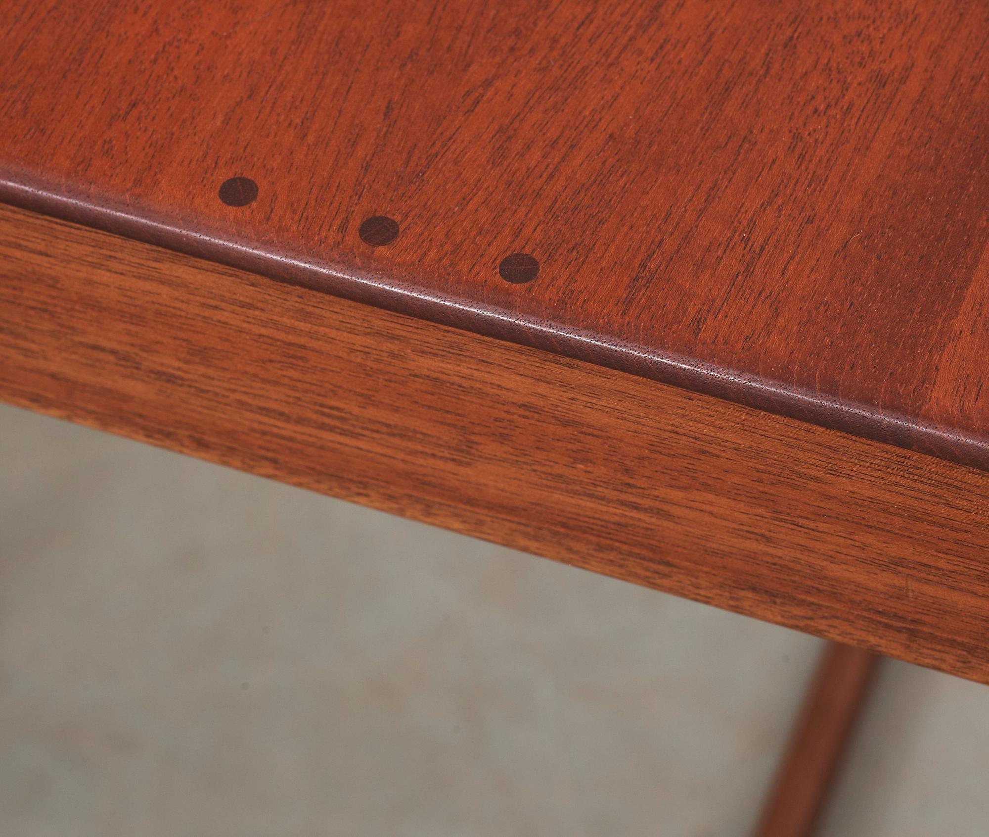 CARL MALMSTEN, satsbord, "Släden", sannolikt Åfors Möbelfabrik.