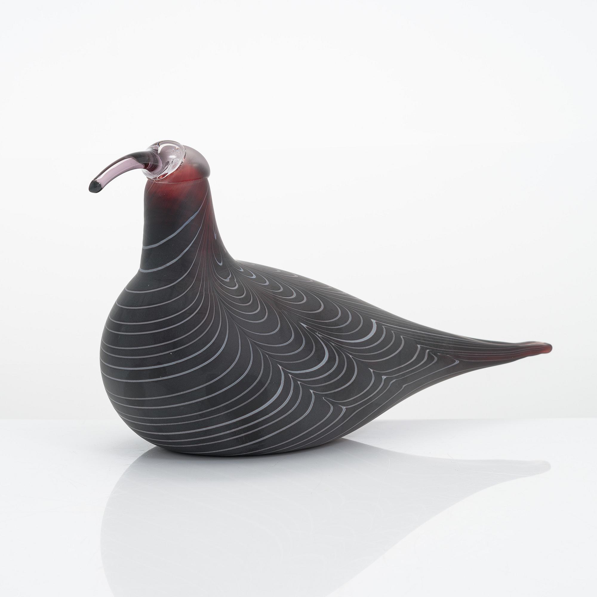 Oiva Toikka, a glass sculpture signed O. Toikka Nuutajärvi.
