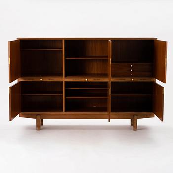 Carl-Axel Acking, skåp / sideboard, snickarmästare G Karlsson för Stockholms Hantverksförening, 1940-50-tal.