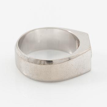 Ring 18K vitguld med gammalslipad diamant 0.91 ct.