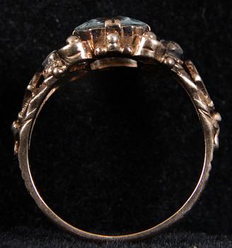 RINGAR, 2 st, 18K resp 14K guld, bl a briljant.