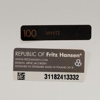 Arne Jacobsen, stolar, 6 st, ” Sjuan”, Fritz Hansen, 2018.