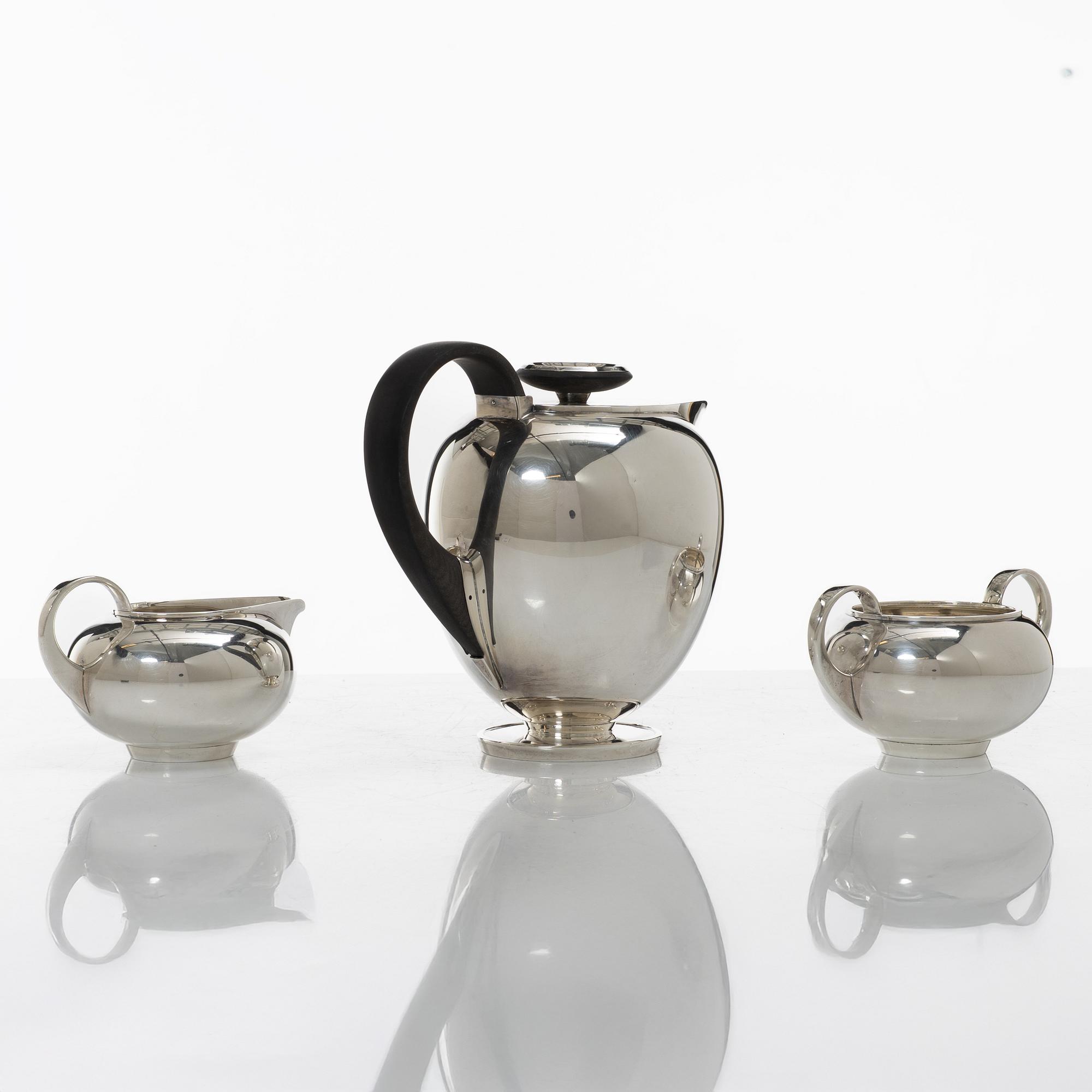 Kaffeservis, tre delar, sterling silver, design Harry Sørby, firma David Andersen, Norge.