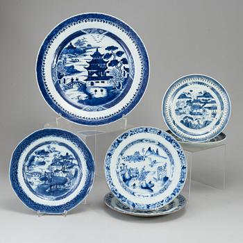 A group of ten blue and white dishes, Qing dynasty, 18th-19th century.