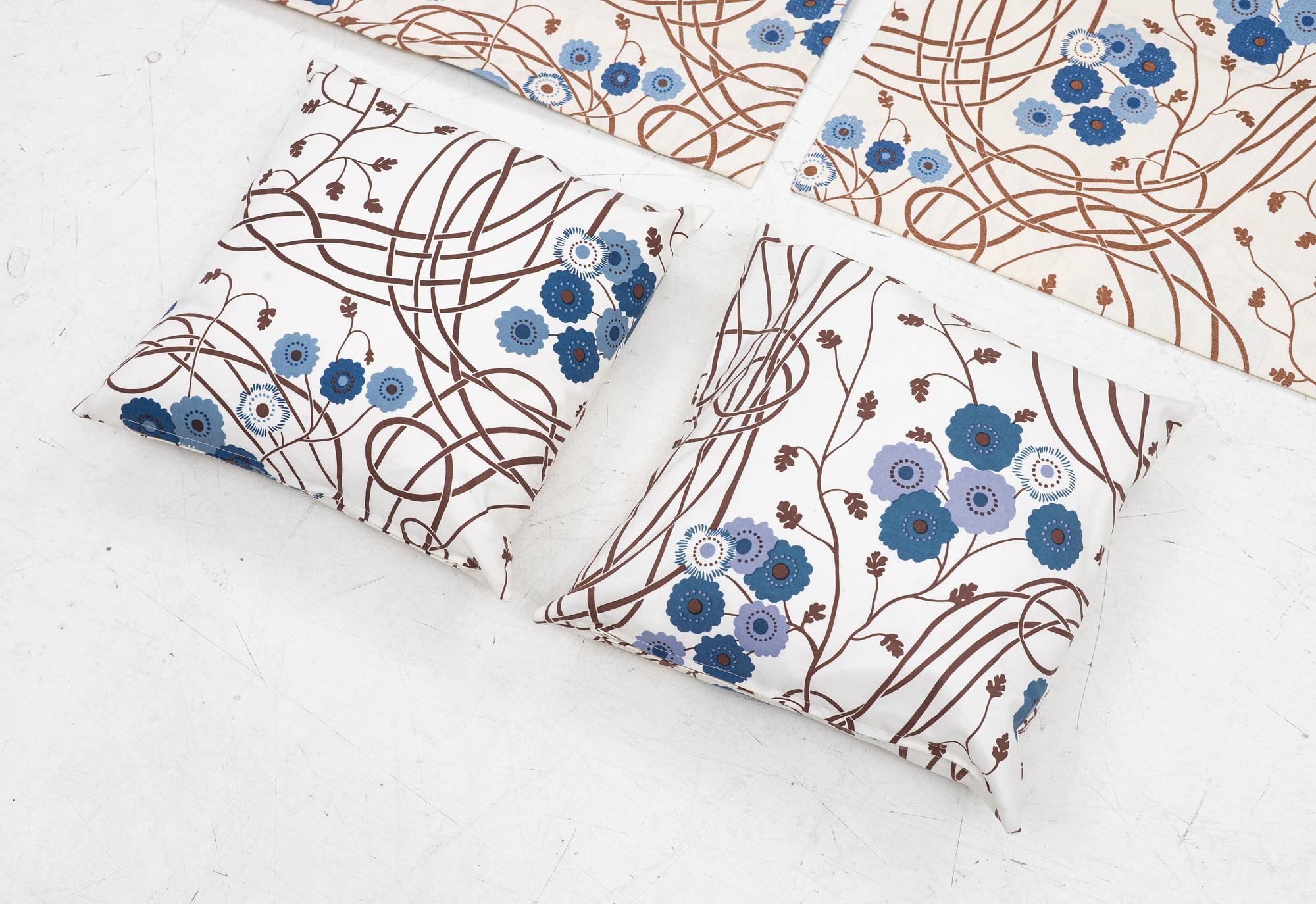 Josef Frank, gardiner, ett par samt kuddar, ett par, "Loops", Firma Svenskt Tenn.