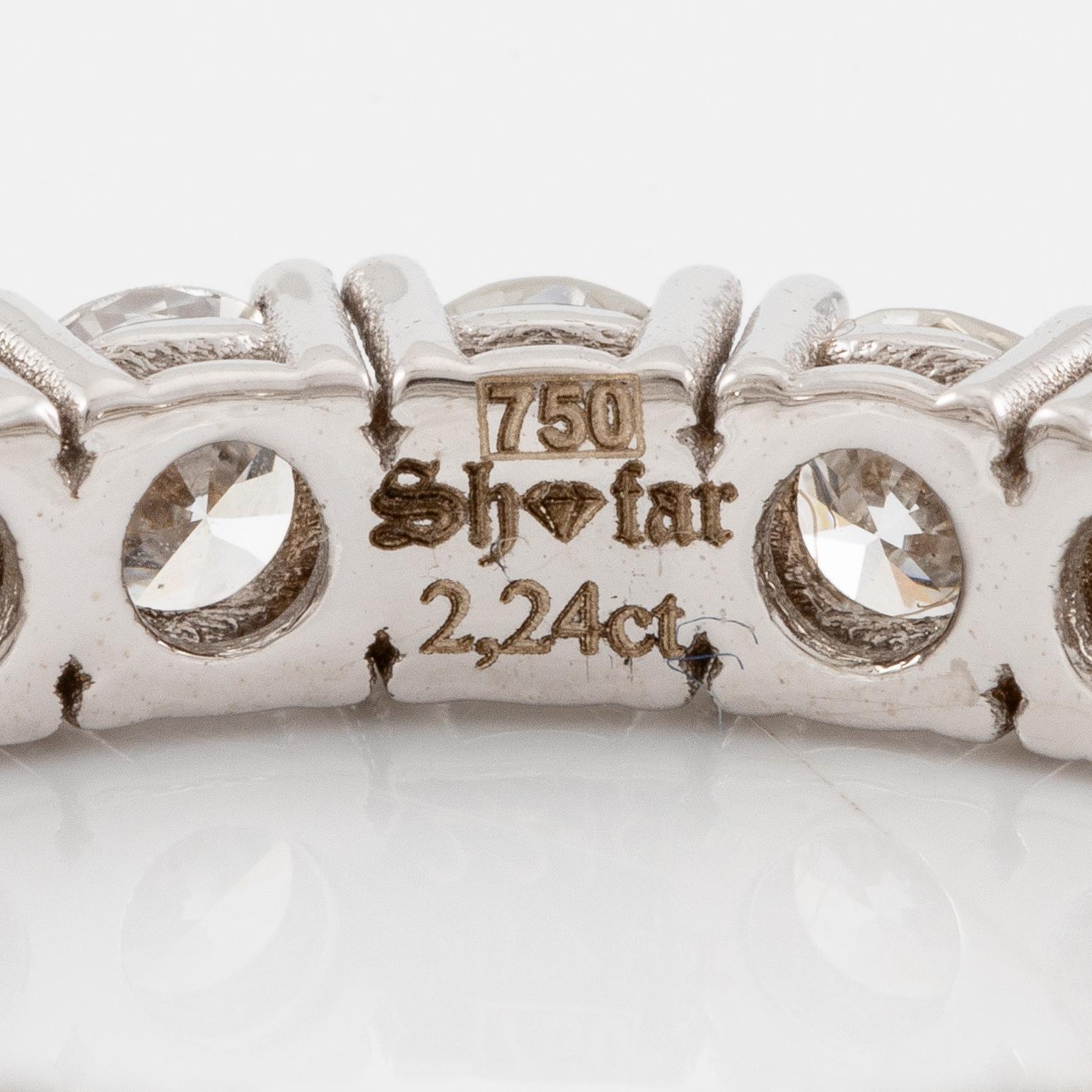 Ring, full eternity band, 18K white gold set with brilliant-cut diamonds.