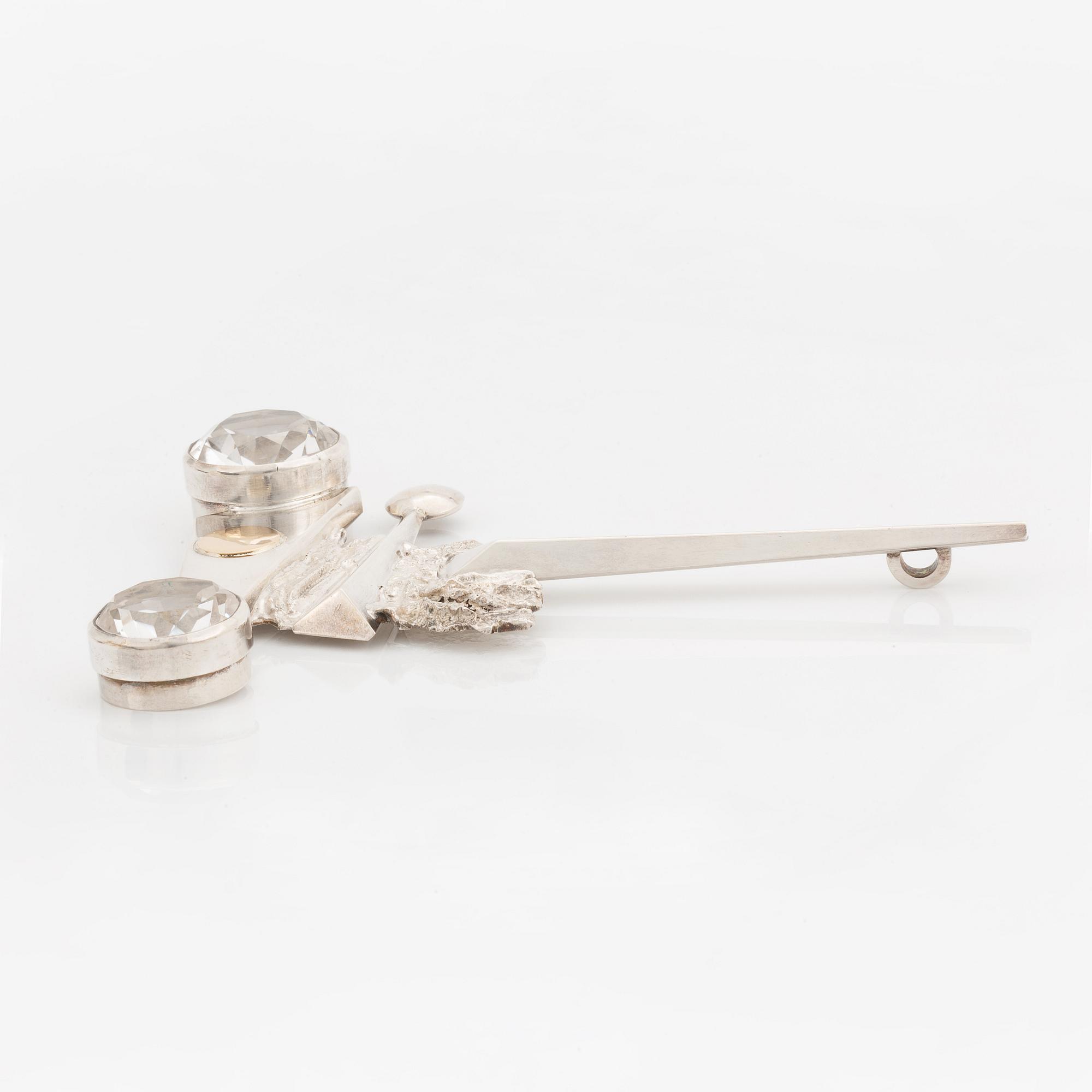 A Rolf Karlsson silver pendant set with rock crystal.