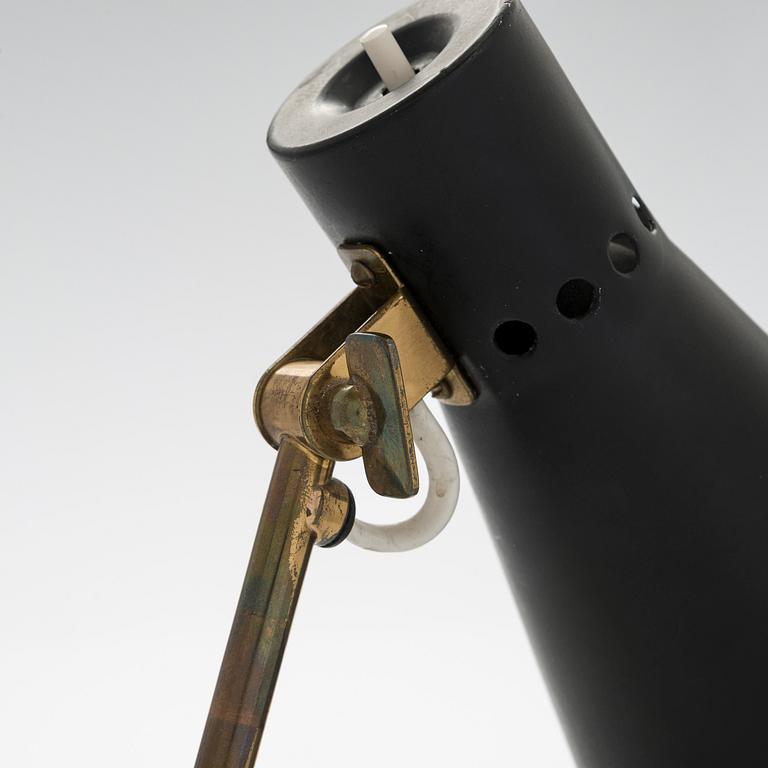 Tapio Wirkkala, bordslampa, modell K11-16 för Idman 1900-talets mitt.